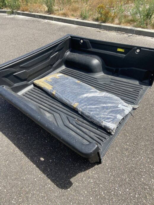 Acheter un bac de benne avec rebords pour véhicule pick up ISUZU D-Max proche des Landes