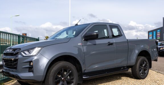 Vente de véhicules 4×4 et pick-up neufs