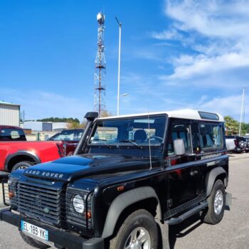 Superbe Land Rover DEFENDER 90 SW / SE TD4 ** 4 places sans TVS pour les sociétés **