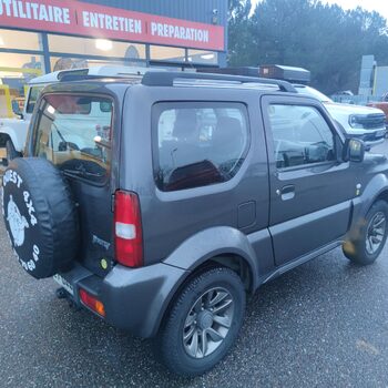 Suzuki  JIMNY 1.3 VVT JLX