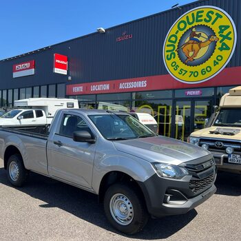 🚨🚨Nouveau ISUZU D-Max 2.2L &#8221;B-STRONG&#8221; SINGLE Cab🚨🚨 30 937.00 ht sans écotaxe