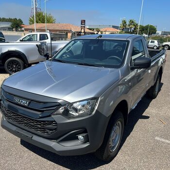🚨🚨Nouveau ISUZU D-Max 2.2L &#8221;B-STRONG&#8221; SINGLE Cab🚨🚨 30 937.00 ht sans écotaxe