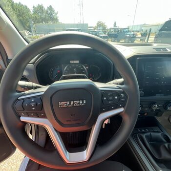 🚨🚨Nouveau ISUZU D-Max 2.2L &#8221;B-STRONG&#8221; SINGLE Cab🚨🚨 30 937.00 ht sans écotaxe
