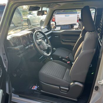 SUZUKI Jimny 1.5 VVT Privilège