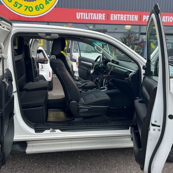 Toyota Hilux 2.8L X-TRA CAB 4WD TVA RÉCUPÉRABLE