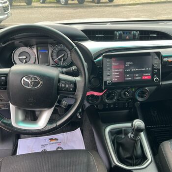 Toyota Hilux 2.8L X-TRA CAB 4WD TVA RÉCUPÉRABLE